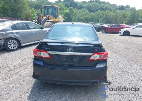 2012 Toyota Corolla S z USA, uszkodzony, nr VIN 2T1BU4EE5CC894726